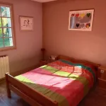 Maison Au Calme Sur Propriete De 40 Hectares *