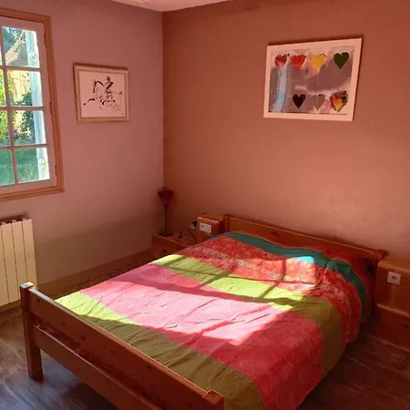Maison Au Calme Sur Propriete De 40 Hectares *