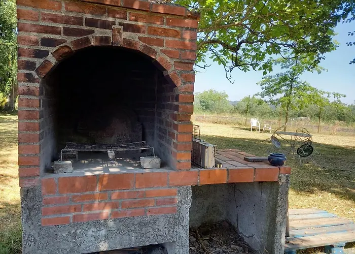 Maison Au Calme Sur Propriété De 40 Hectares * Bassillac