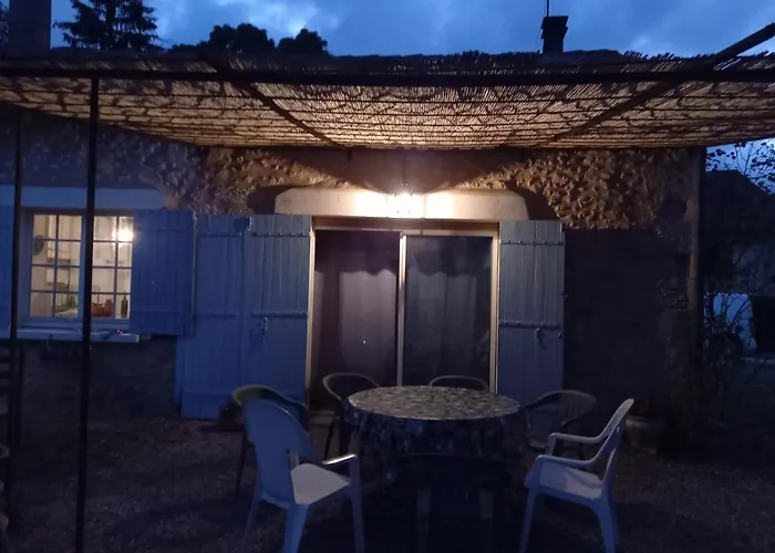 Maison Au Calme Sur Propriété De 40 Hectares *